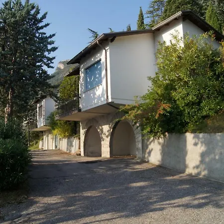 Casa Dei Nonni Ferienhaus Tremosine